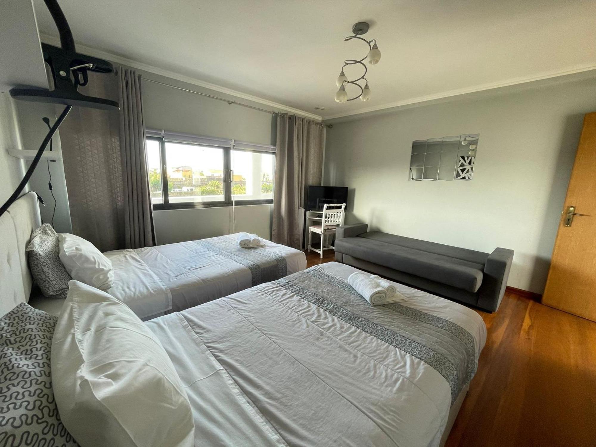 Surf & Guest Lorena'S House Ribeira Grande Esterno foto